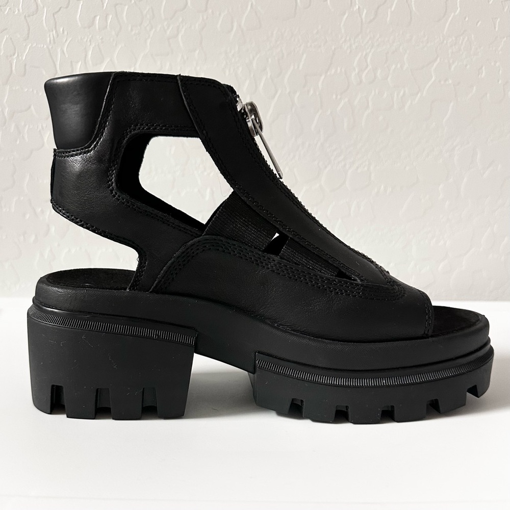 Timberland Everleigh Gladiator Sandals Black Leather Sz 7 Chunky Heel EUC